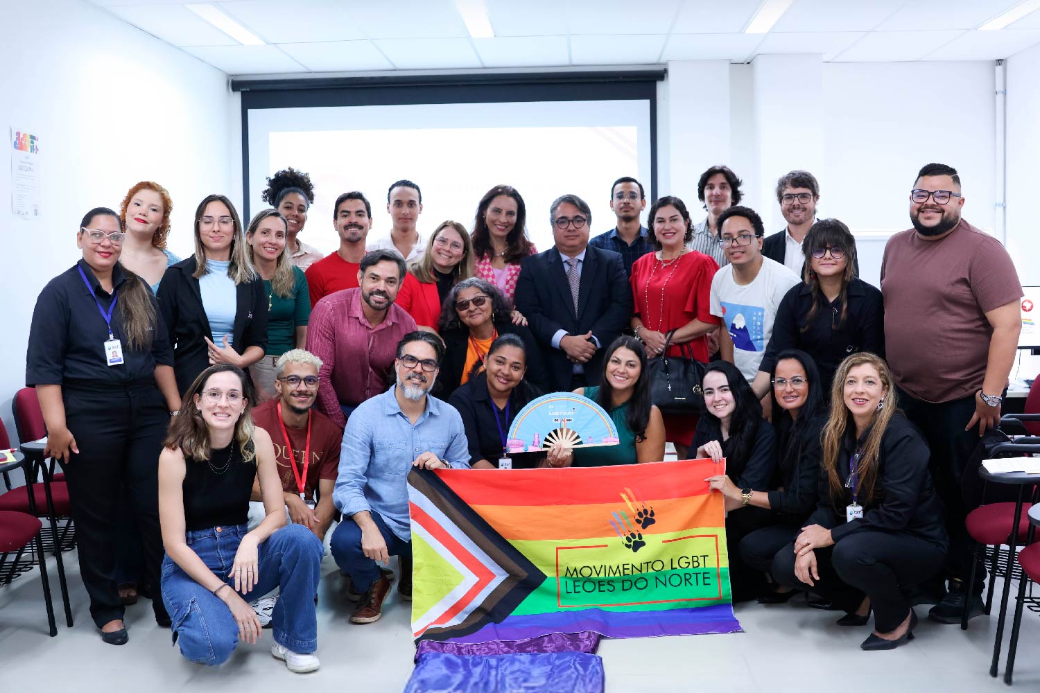 Oficina reforça necessidade de atendimento humanizado à população LGBTQIAPN+