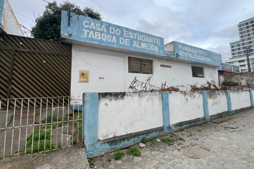 Recomendação busca assegurar moradia a universitários