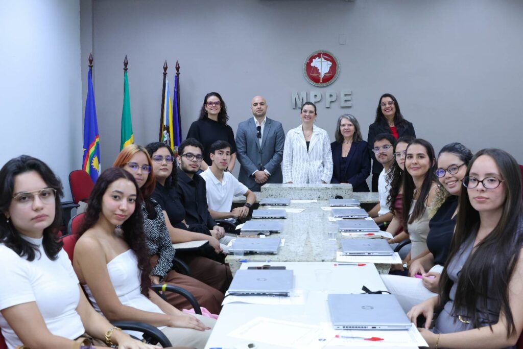 Projeto pioneiro aproxima estudantes da realidade do MP