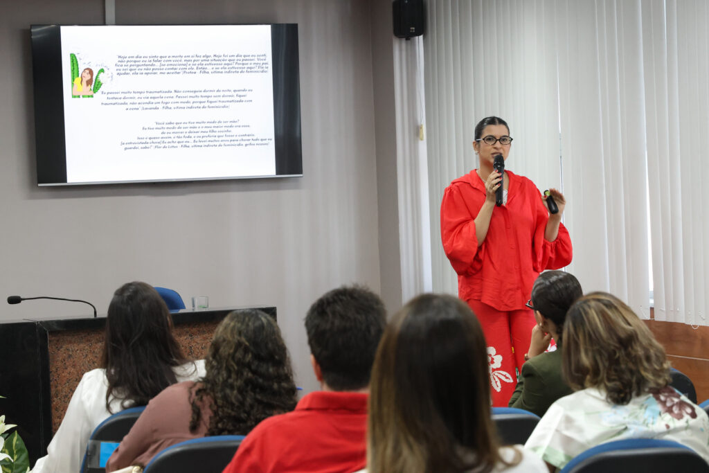 Proteção a órfãos do feminicídio avança no debate público