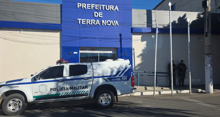 Operação investiga contratação de serviços fantasmas no Sertão