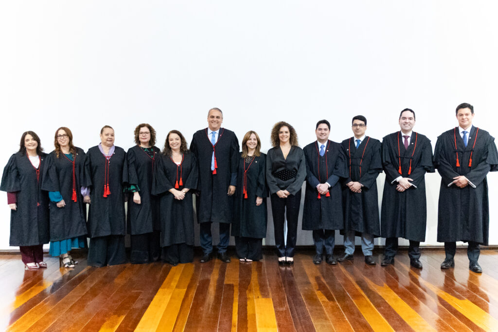 MPPE reforça quadro com posse de procuradoras e promotores