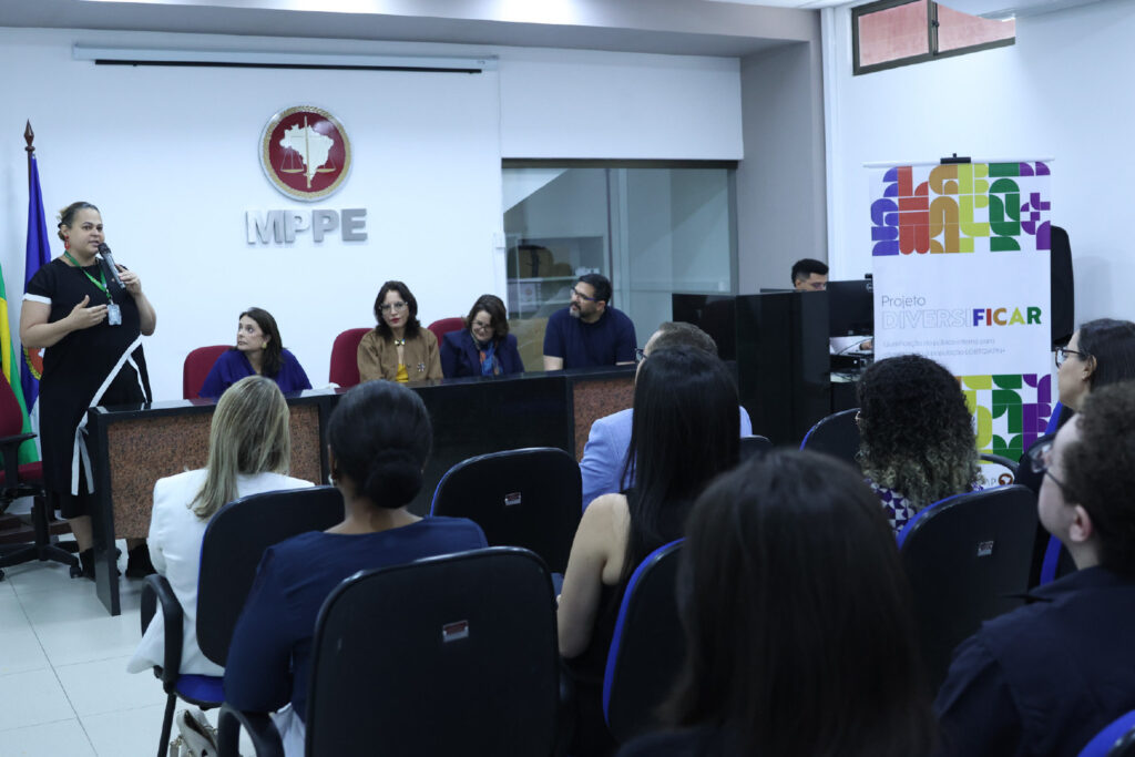 Projeto Diversificar leva oficina sobre diversidade a Caruaru