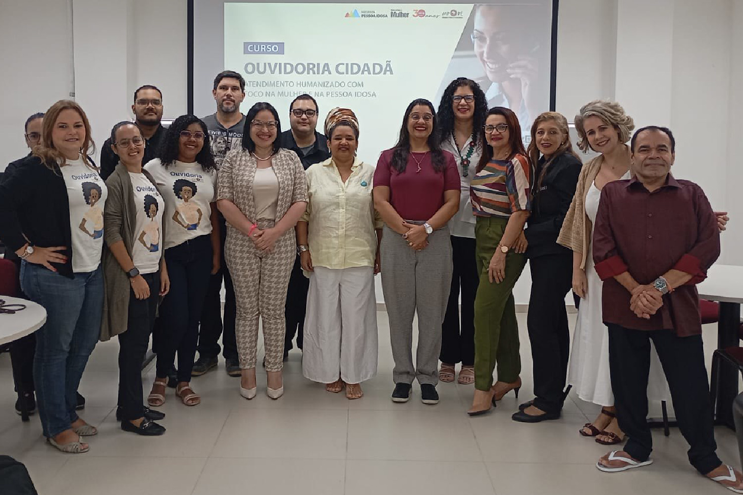 Capacitação fortalece acolhimento a mulheres e idosos