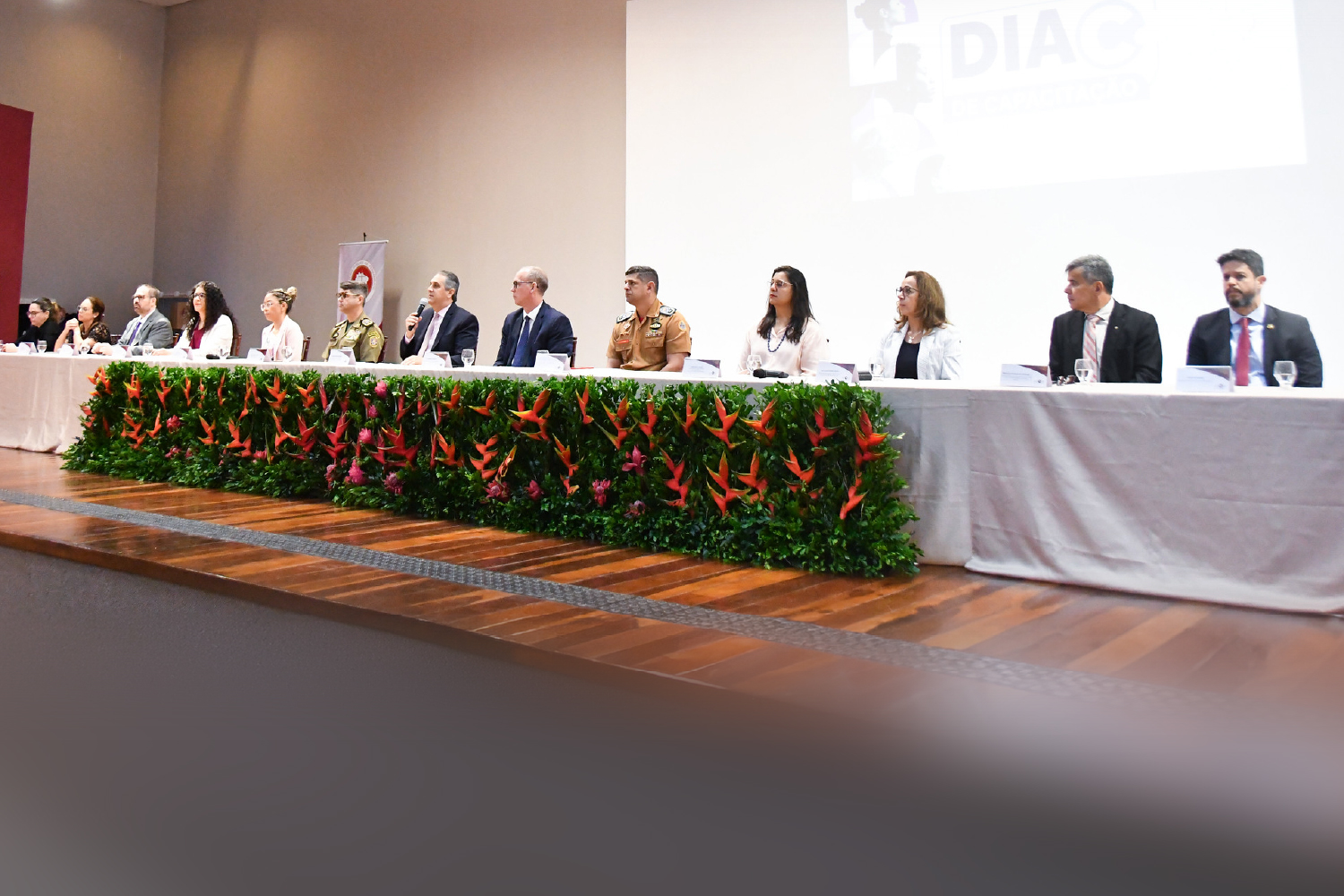 Capacitação nacional fortalece enfrentamento à violência de gênero